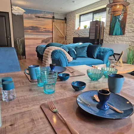 Aquamarijn Katwijk 住宿加早餐酒店 4*