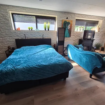 Bed and Breakfast Aquamarijn Katwijk 4*