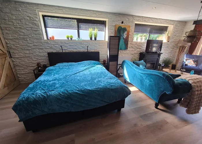 Bed & Breakfast Aquamarijn Katwijk 4*