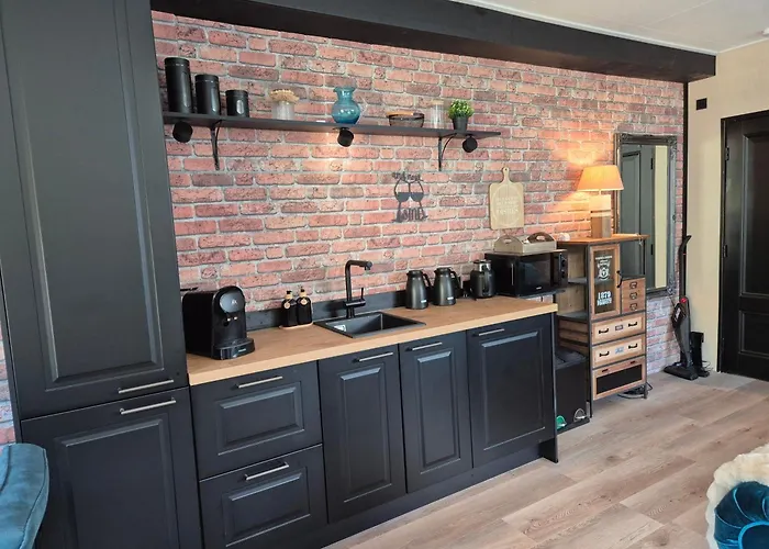 Aquamarijn Katwijk Bed & Breakfast 4*